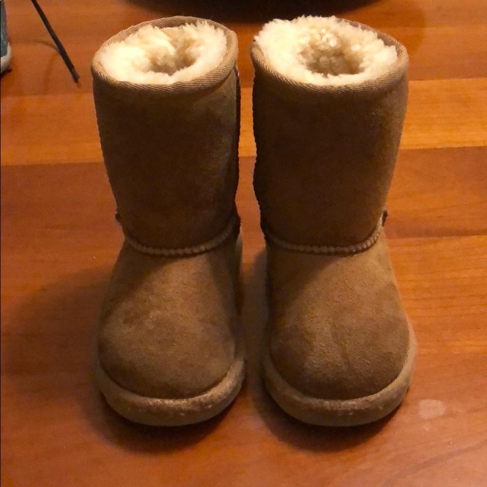 Authentic Chestnut Toddler Uggs